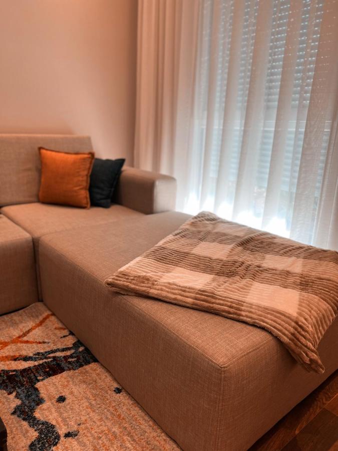 Erg Apartments Тирана Екстериор снимка