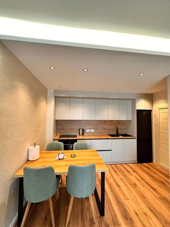 Erg Apartments Тирана Екстериор снимка
